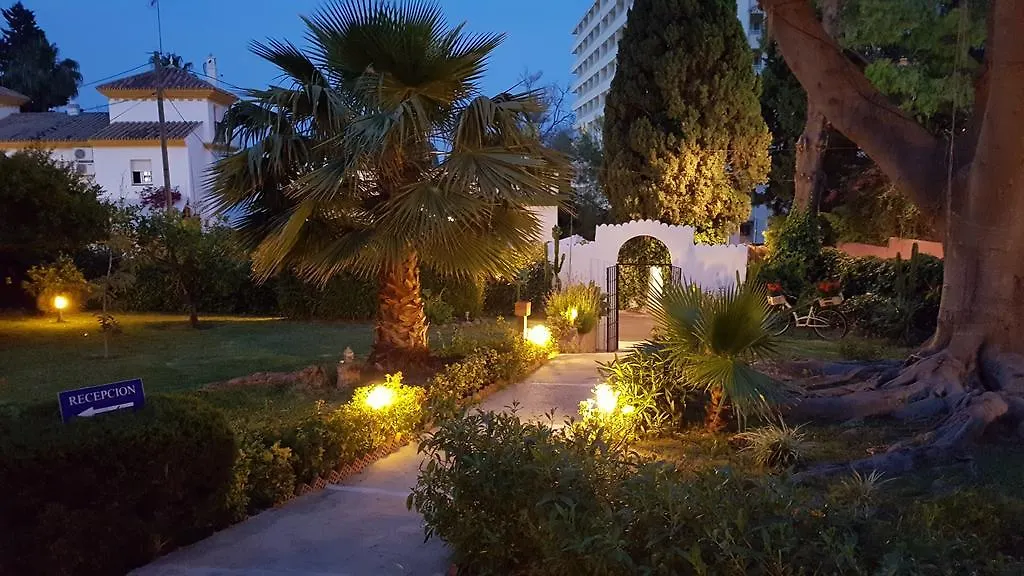 Hostal Boutique Los Geranios Del Pinar Torremolinos 0*,